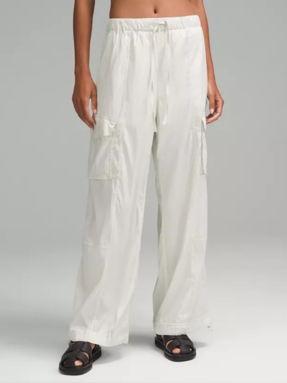 Lululemon Lightweight Adjustable MR Cargo Pant Bone Activewear Baggy XS NWT - Picture 13 of 13